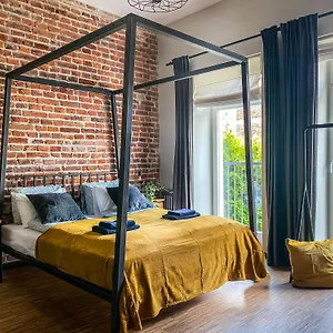 Cozy With Ac For Couples - Old Town Apartament